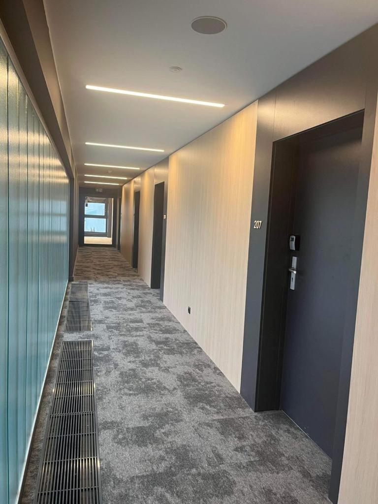 Alex - Plac Wolnosci 6 Apartment พอซนาน ภายนอก รูปภาพ
